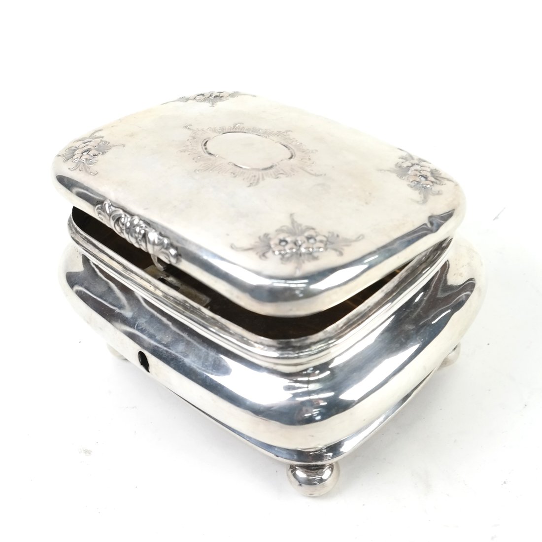 German 800-Standard Silver Sugar Box (1 of 5)