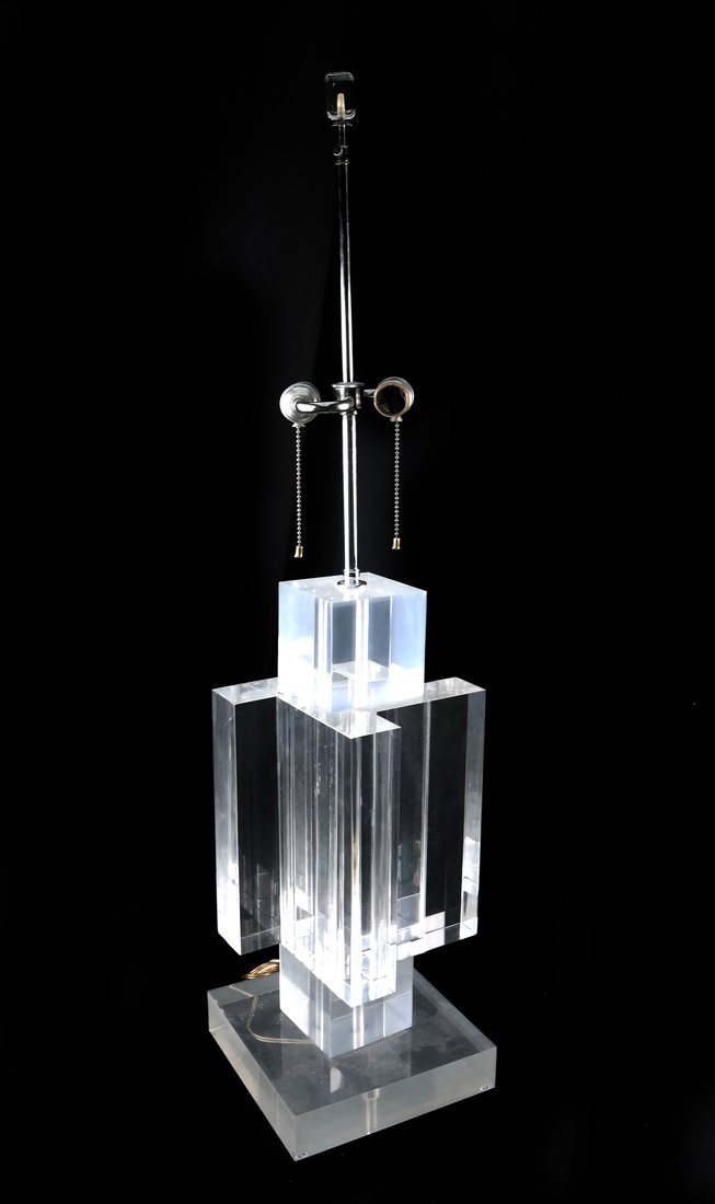 Modern Lucite Table Lamp (1 of 6)