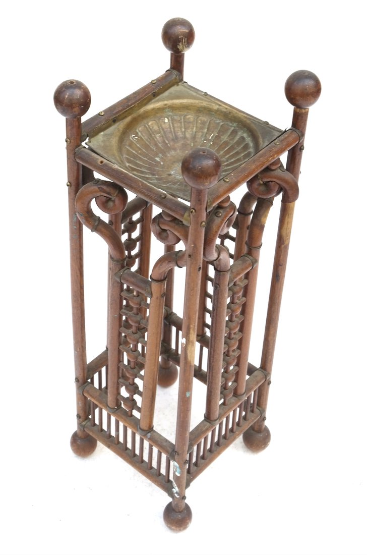 Antique Aesthetic Stand (1 of 7)