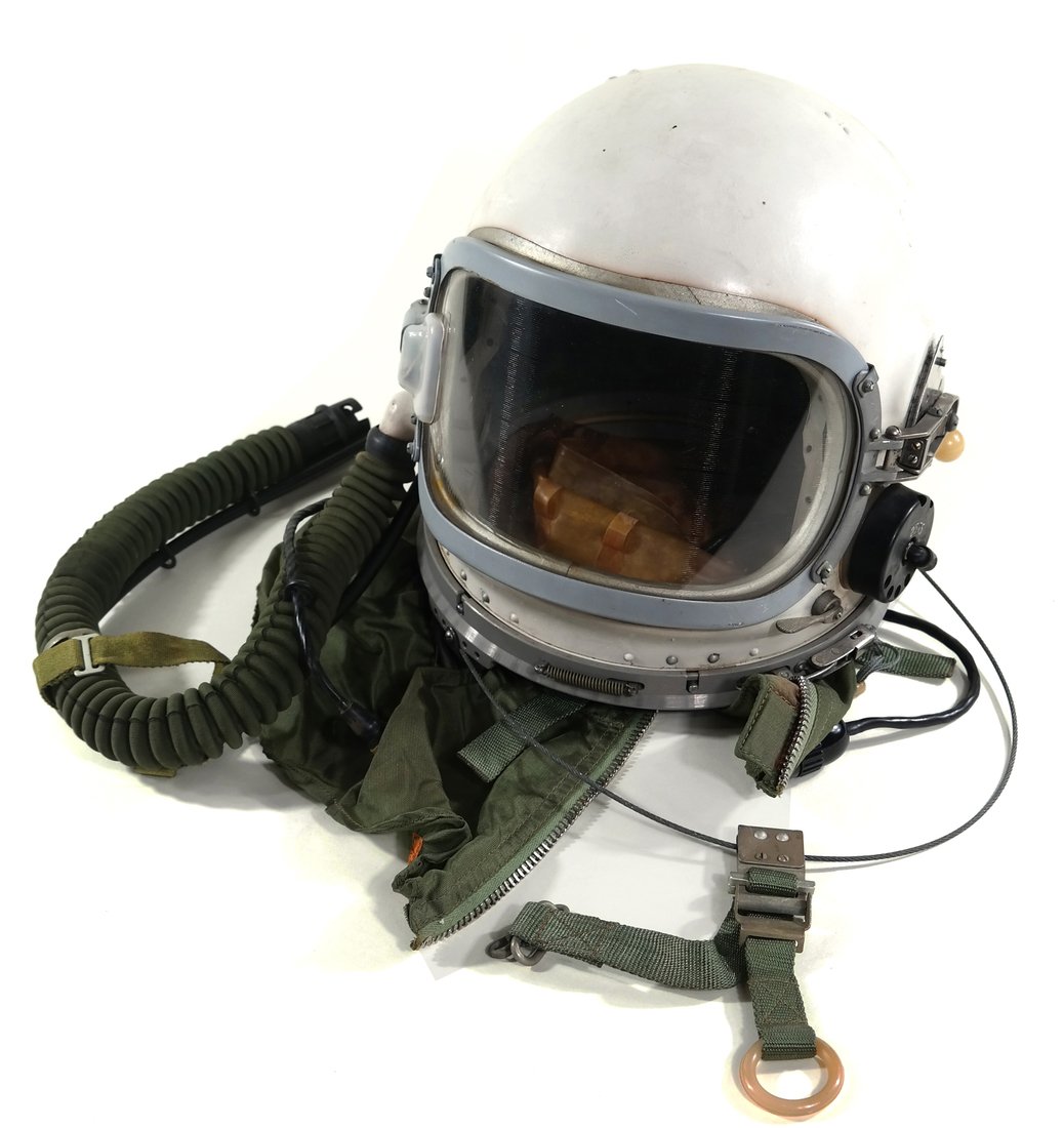 Russian High-Altitude Helmet (1 of 9)