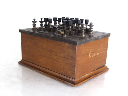 Peg-Based Resistance Box: Discreet resistance box with peg-based operation. 16 pegs. Terminals for Batt. & Galv. Dimensions:9.25 " W x 6.75 " H x 4.75 "D;