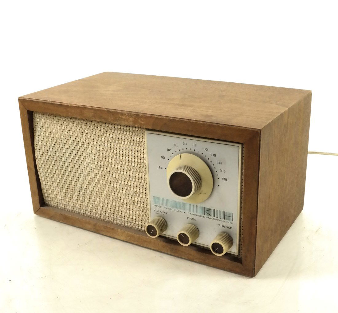 KLH Radio, Model Twenty One (1 of 7)