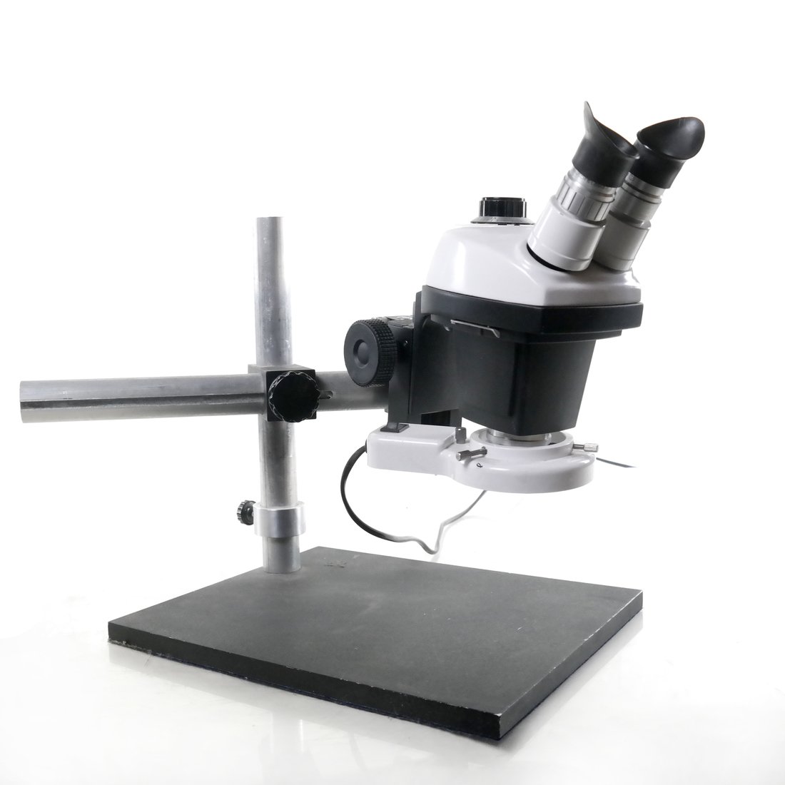 Bausch & Lomb Stereo Microscope (1 of 4)