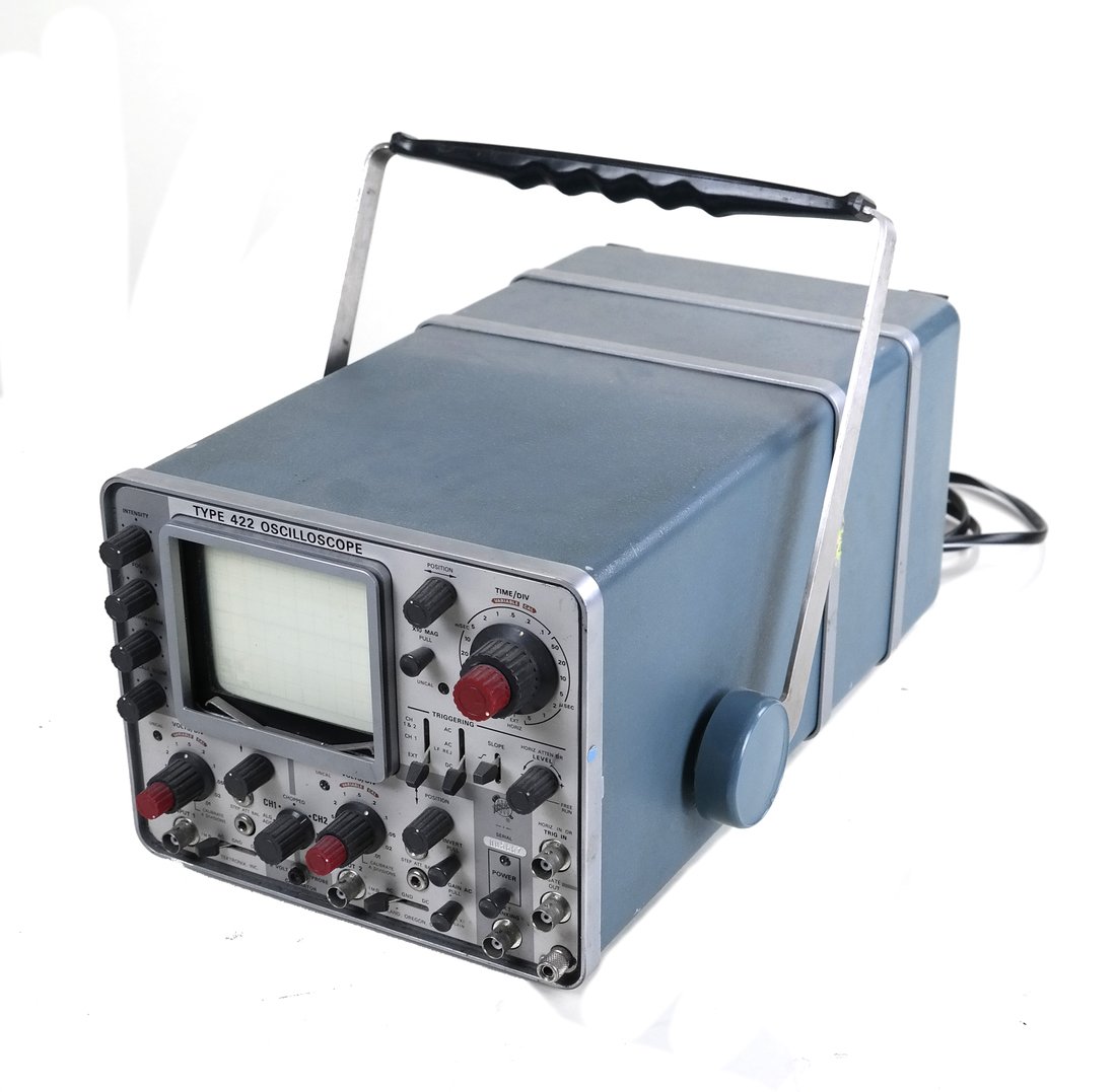 Tektronix Type 422 Analog Oscilloscope (1 of 6)