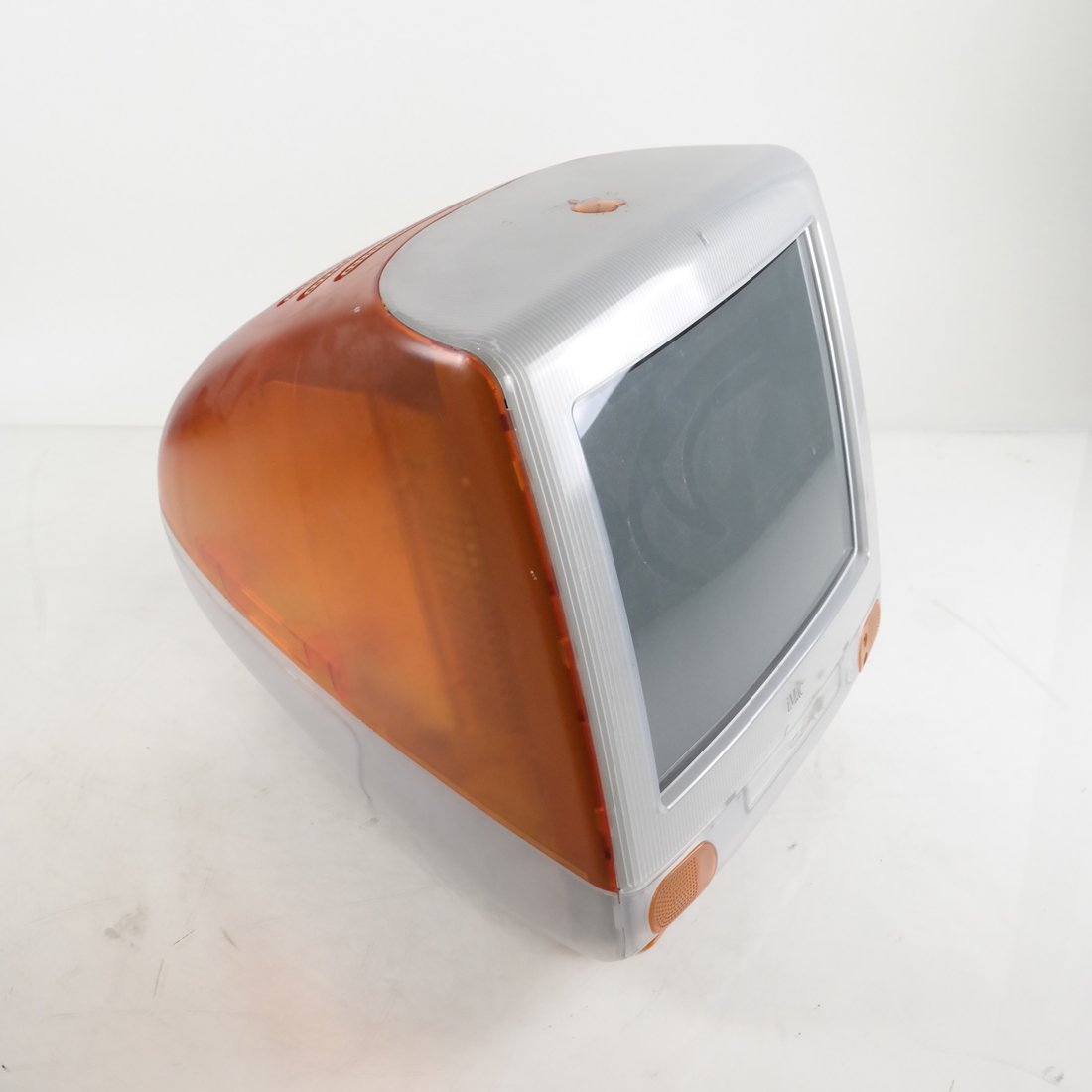 iMac Store Display Shell, Orange (1 of 8)