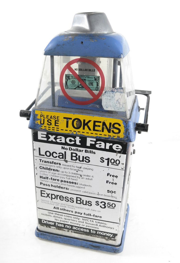 Bus token/coin machine. (1 of 10)