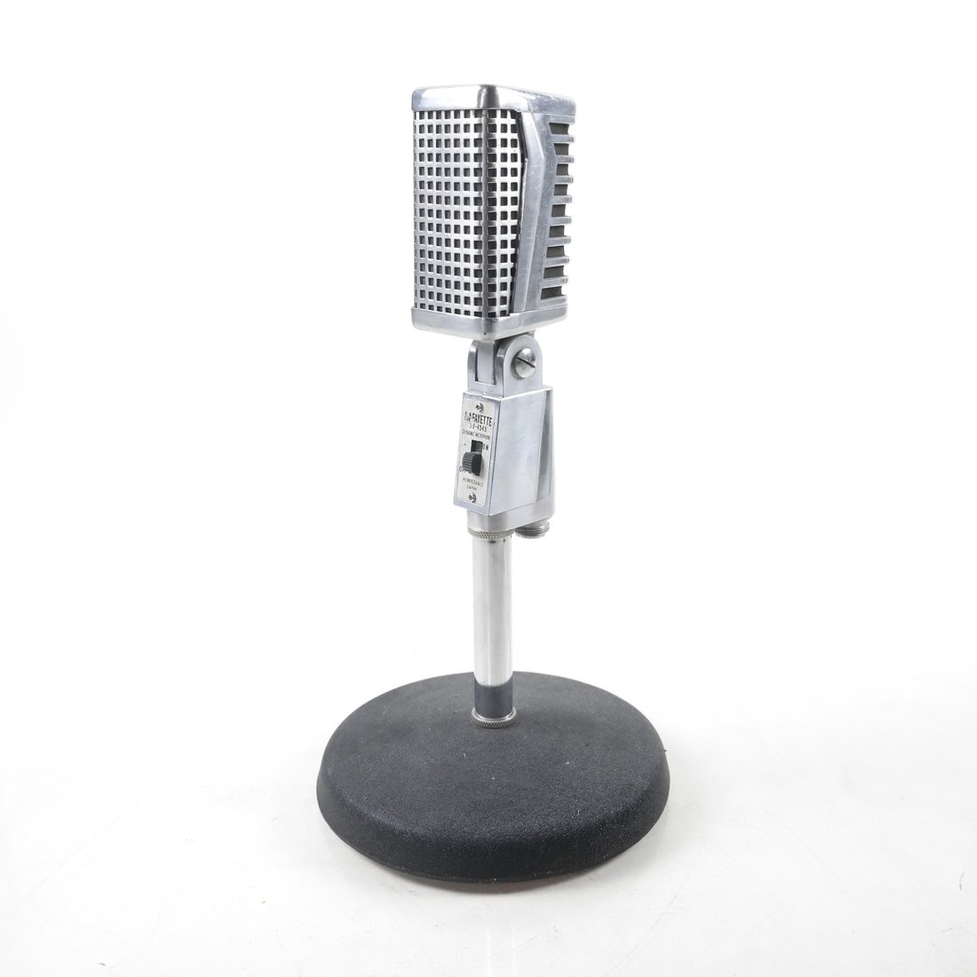 Lafayette Microphone with Stand (1 of 5)