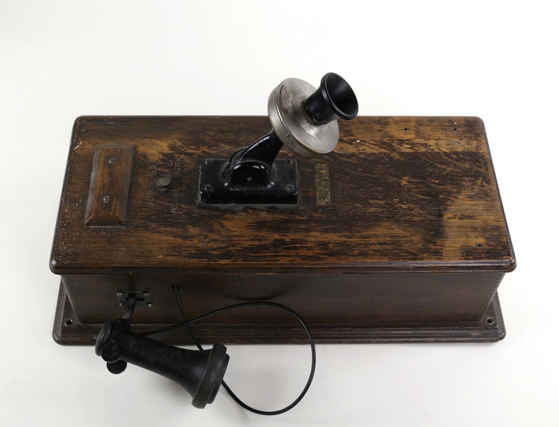 Western Electric Telephone (1 of 10)