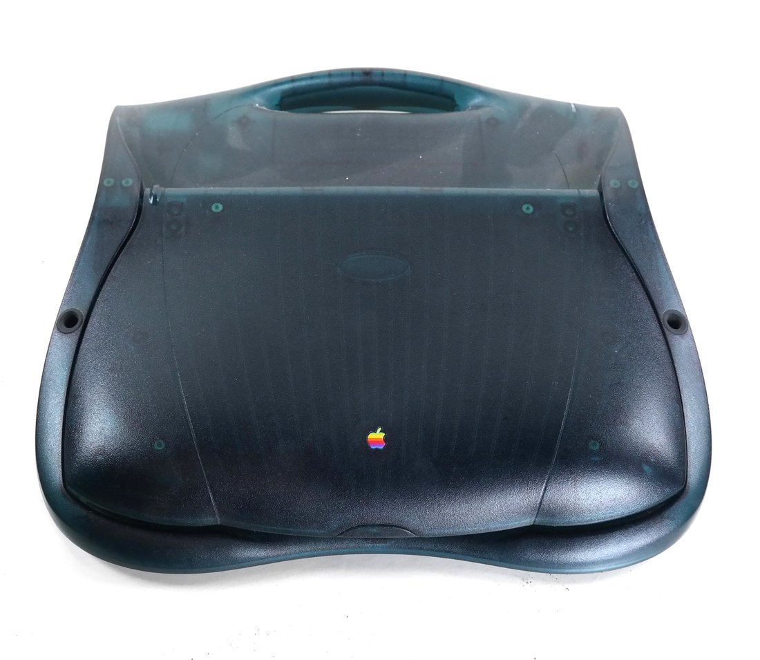 Apple Newton eMate 300 PDA (1 of 9)