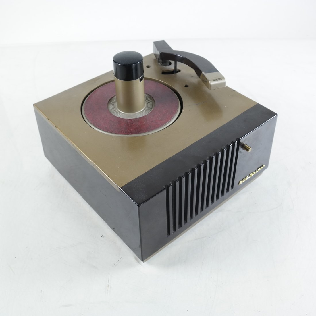 RCA Victor Phonograph (1 of 6)