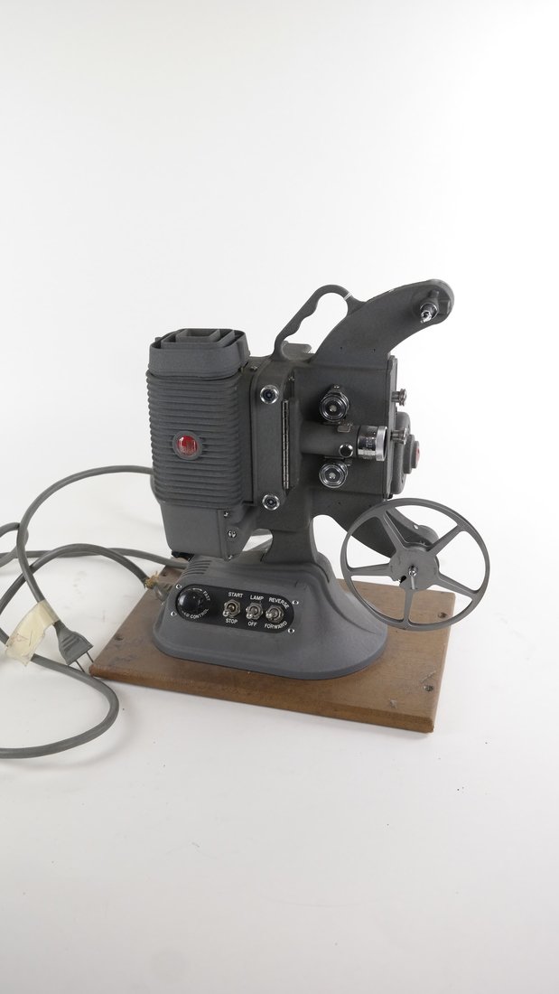 DeJUR Model 750 Projector (1 of 6)