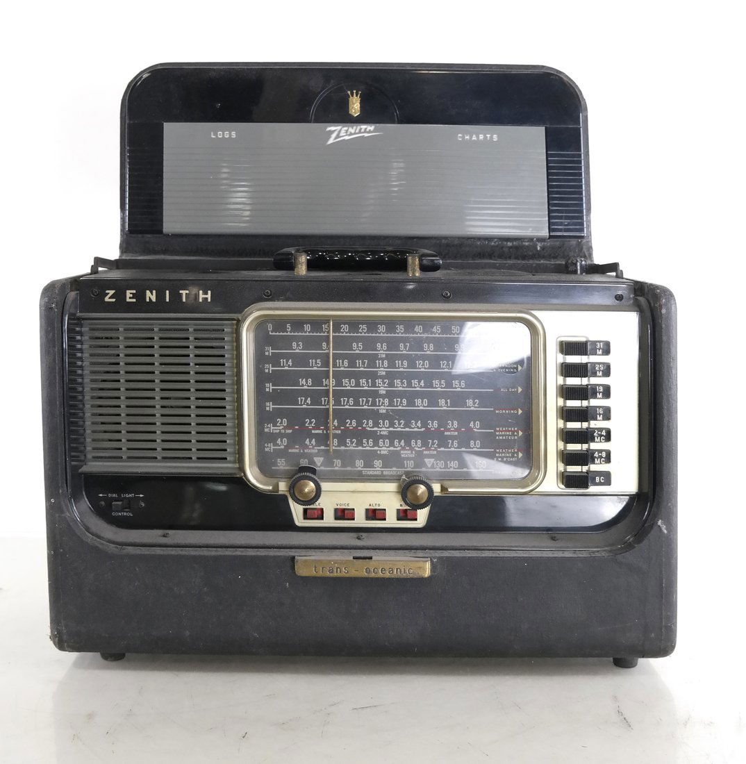 Zenith "Trans-Oceanic" Radio (1 of 10)