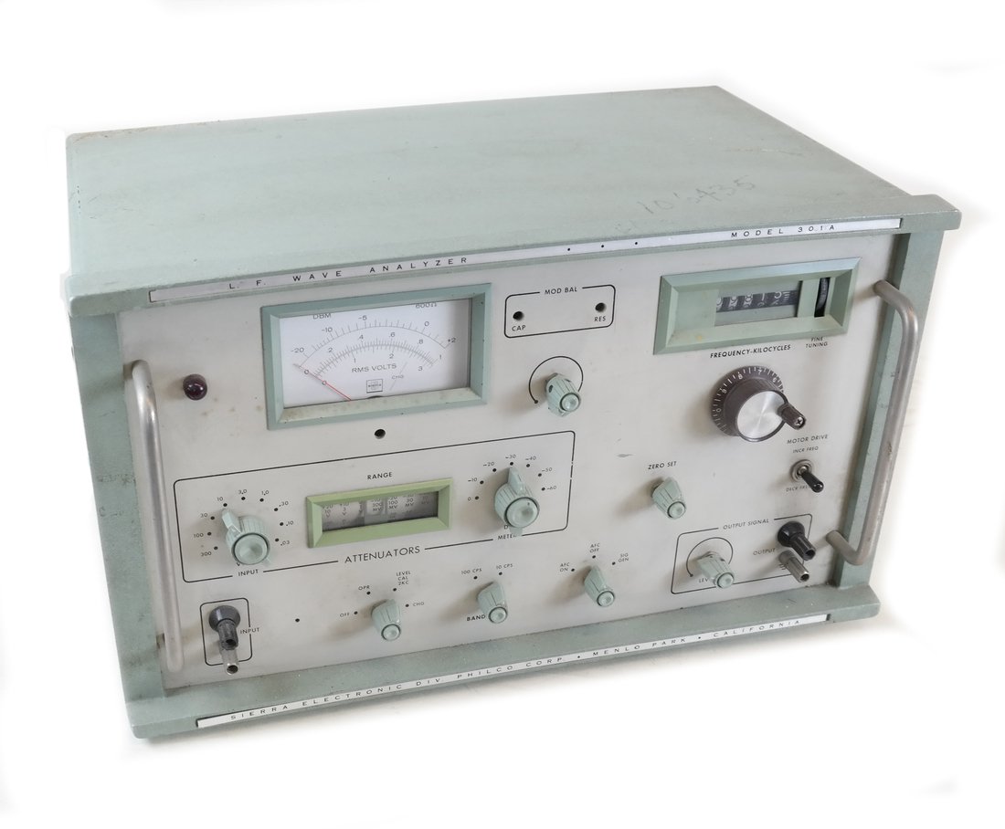 Philco Wave Analyzer (1 of 8)