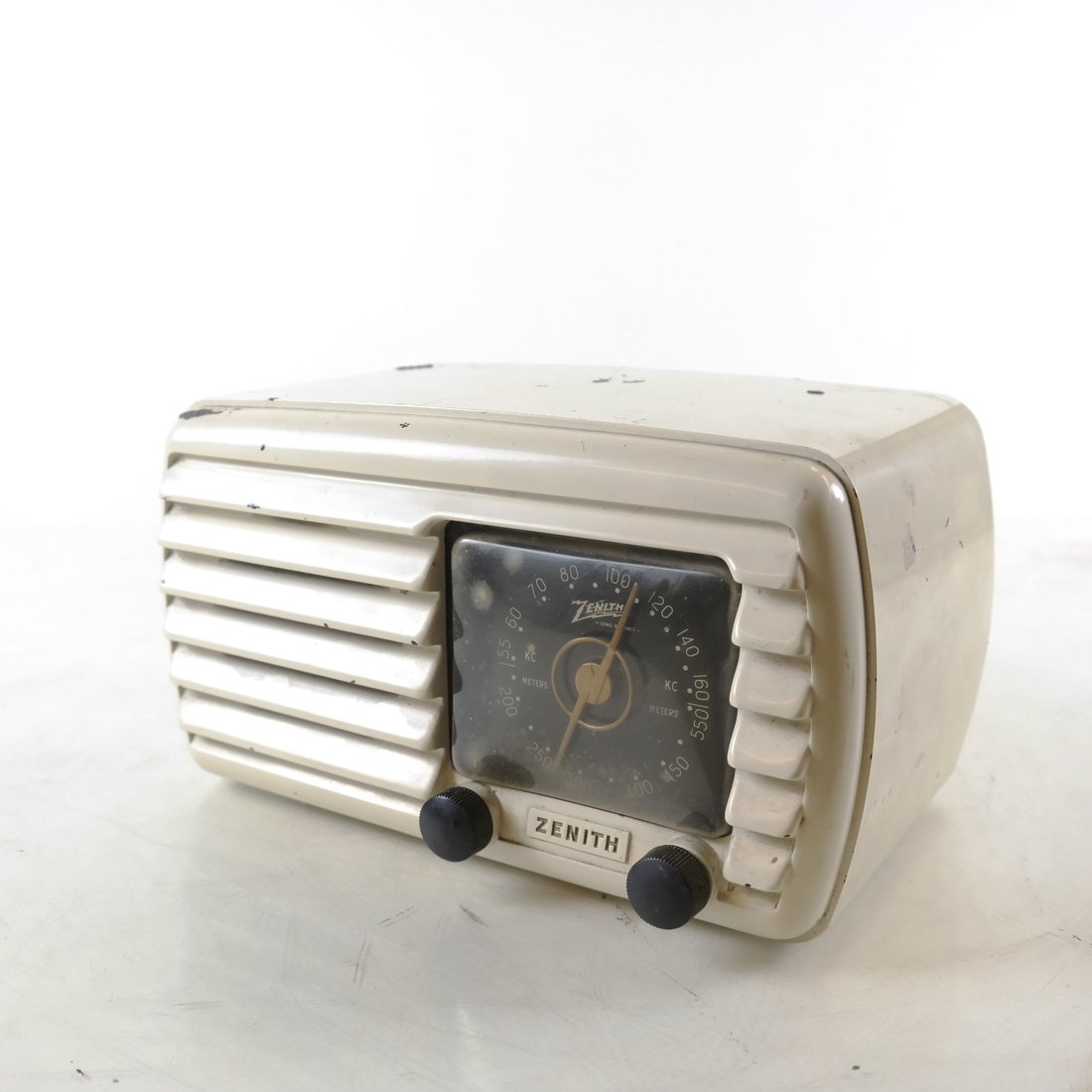 Zenith Radio, Model 5D6HW (1 of 6)