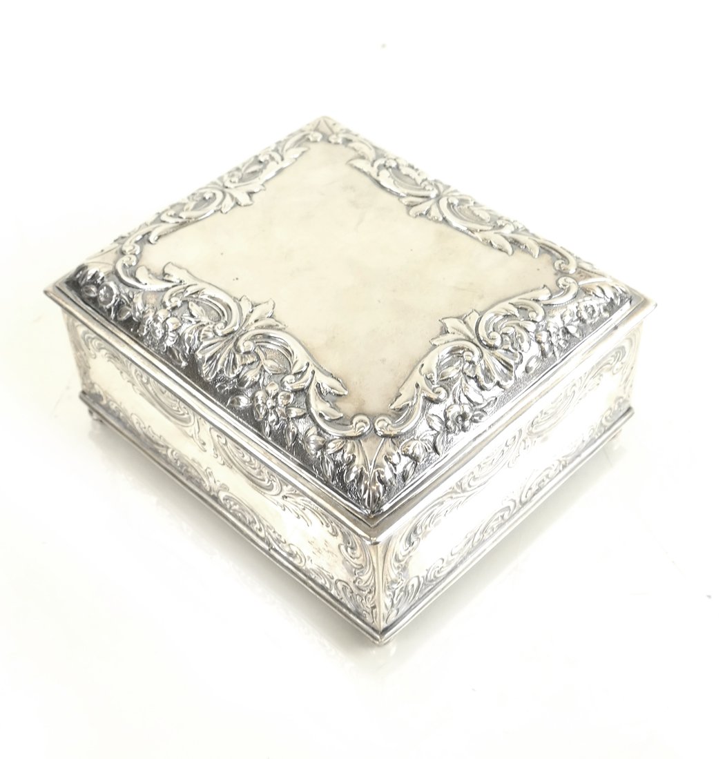 English Sterling Repousse Box (1 of 5)