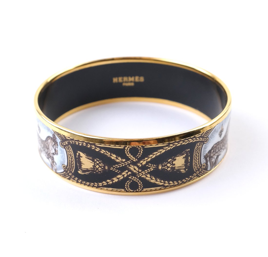 An Hermes Enamalled Bangle Bracelet (1 of 5)