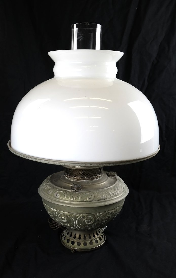 Victorian Gone with the Wind Type Lamp (1 of 7)