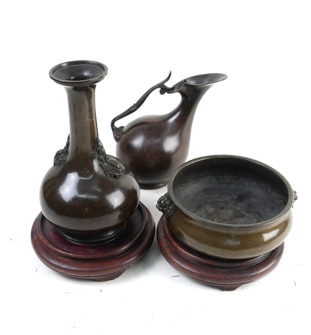 Two Asian Bronze Vessels and an Ewer (1 of 7)