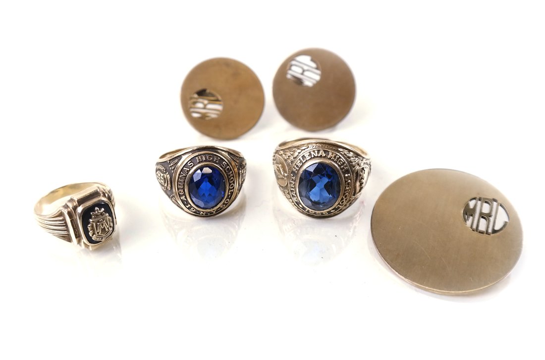 Six Miscellaneous Gold Jewelry Items (1 of 8)