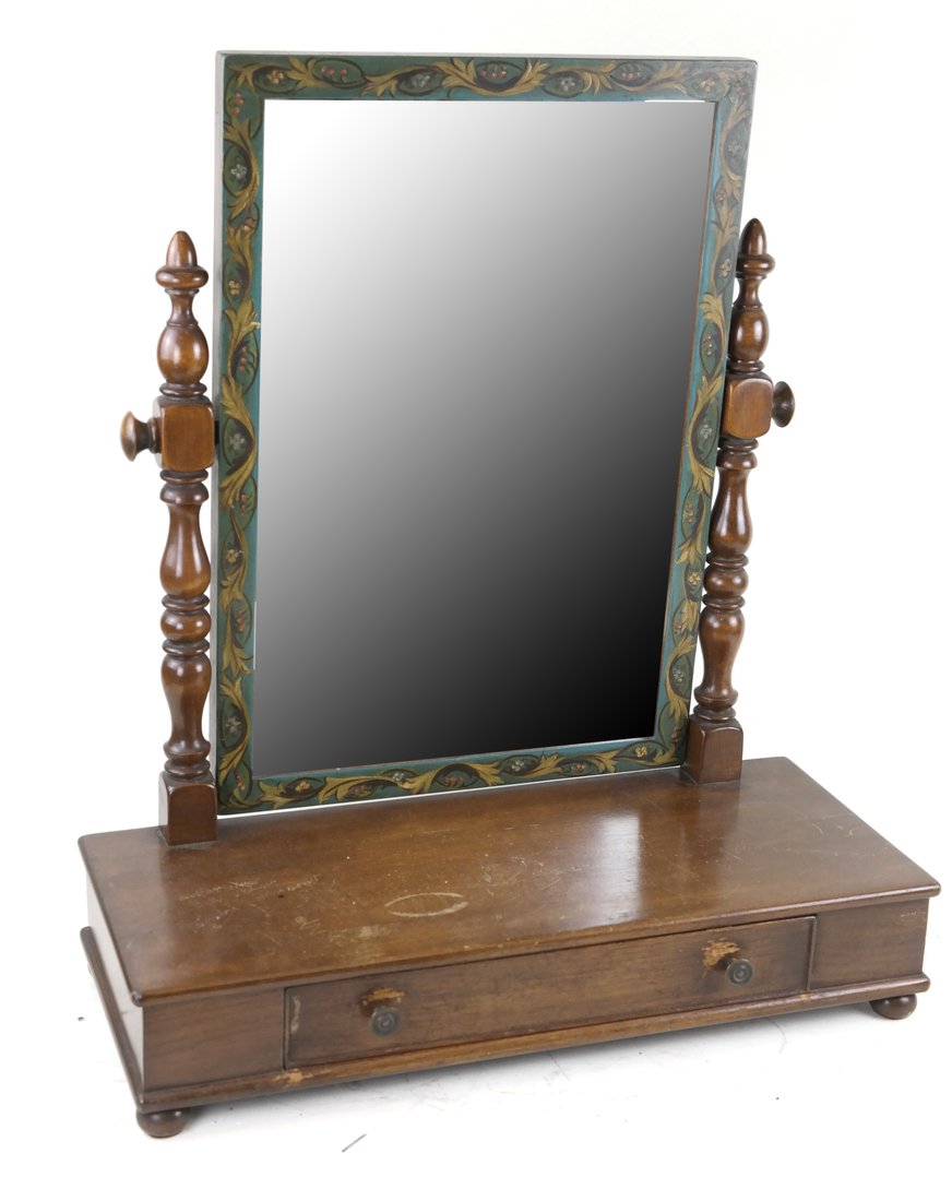 Aesthetic-Style Shaving Mirror (1 of 4)