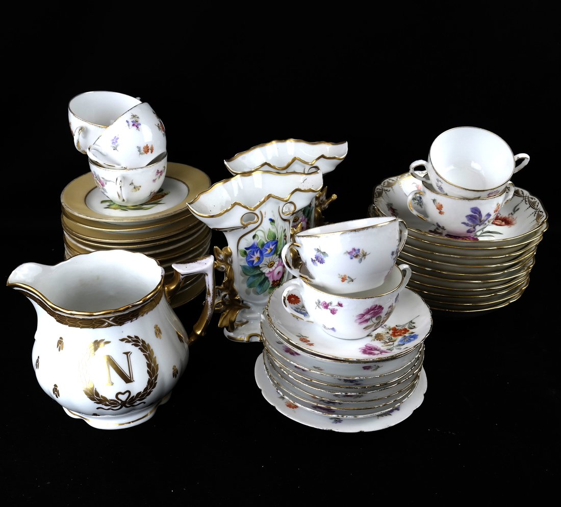 38 Assorted Continental Porcelain Items (1 of 8)