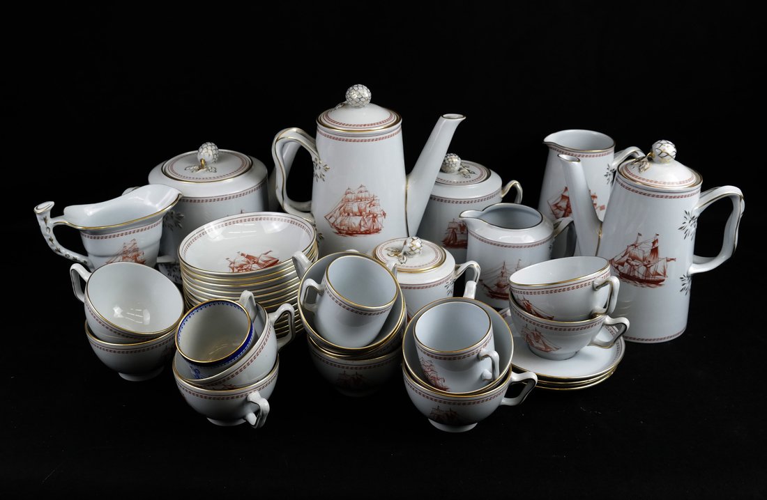 38 Piece Spode Porcelain Service (1 of 6)