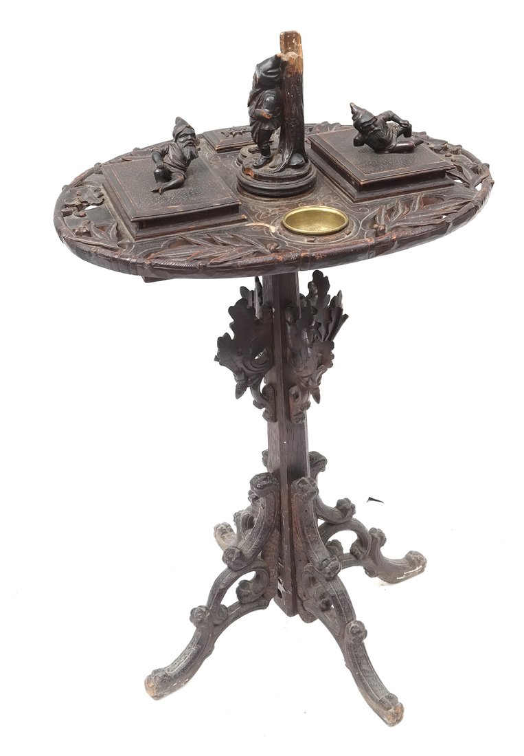 Black Forest Oak Smoker's Companion (1 of 10)