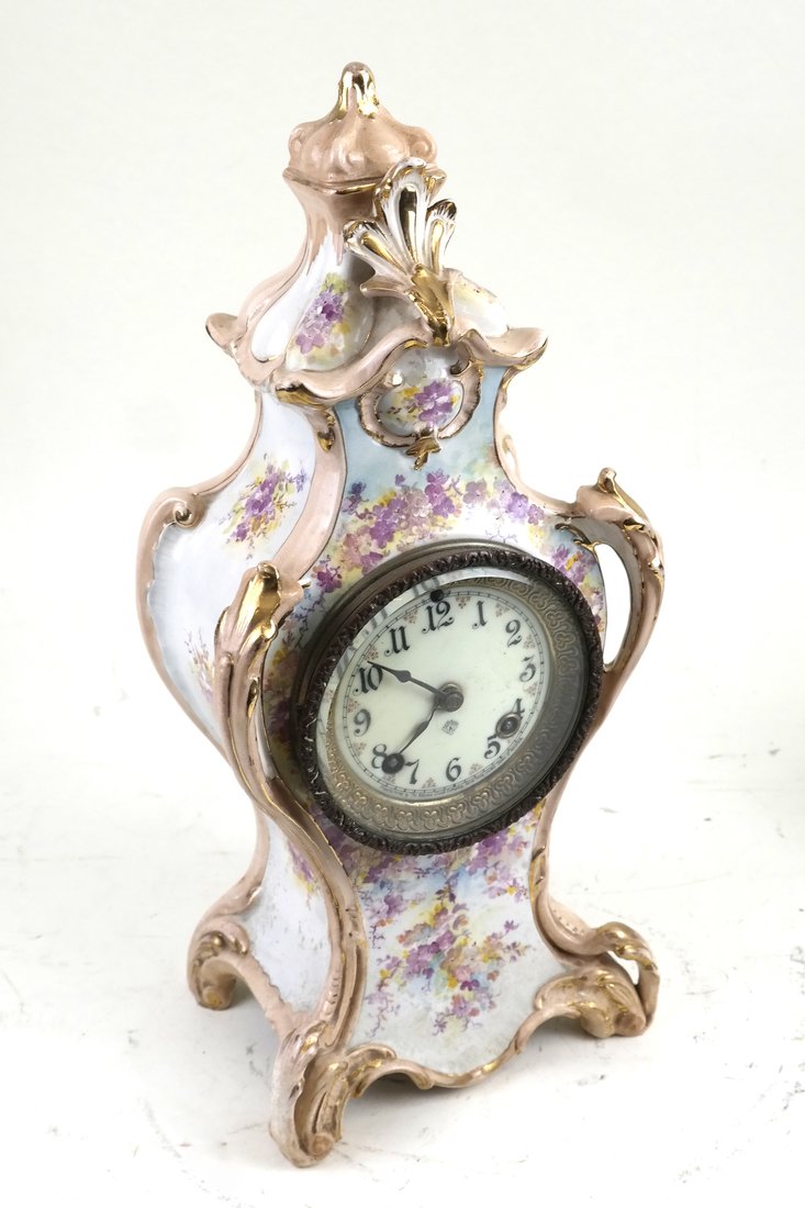 Royal Bonne Mantle Clock (1 of 10)
