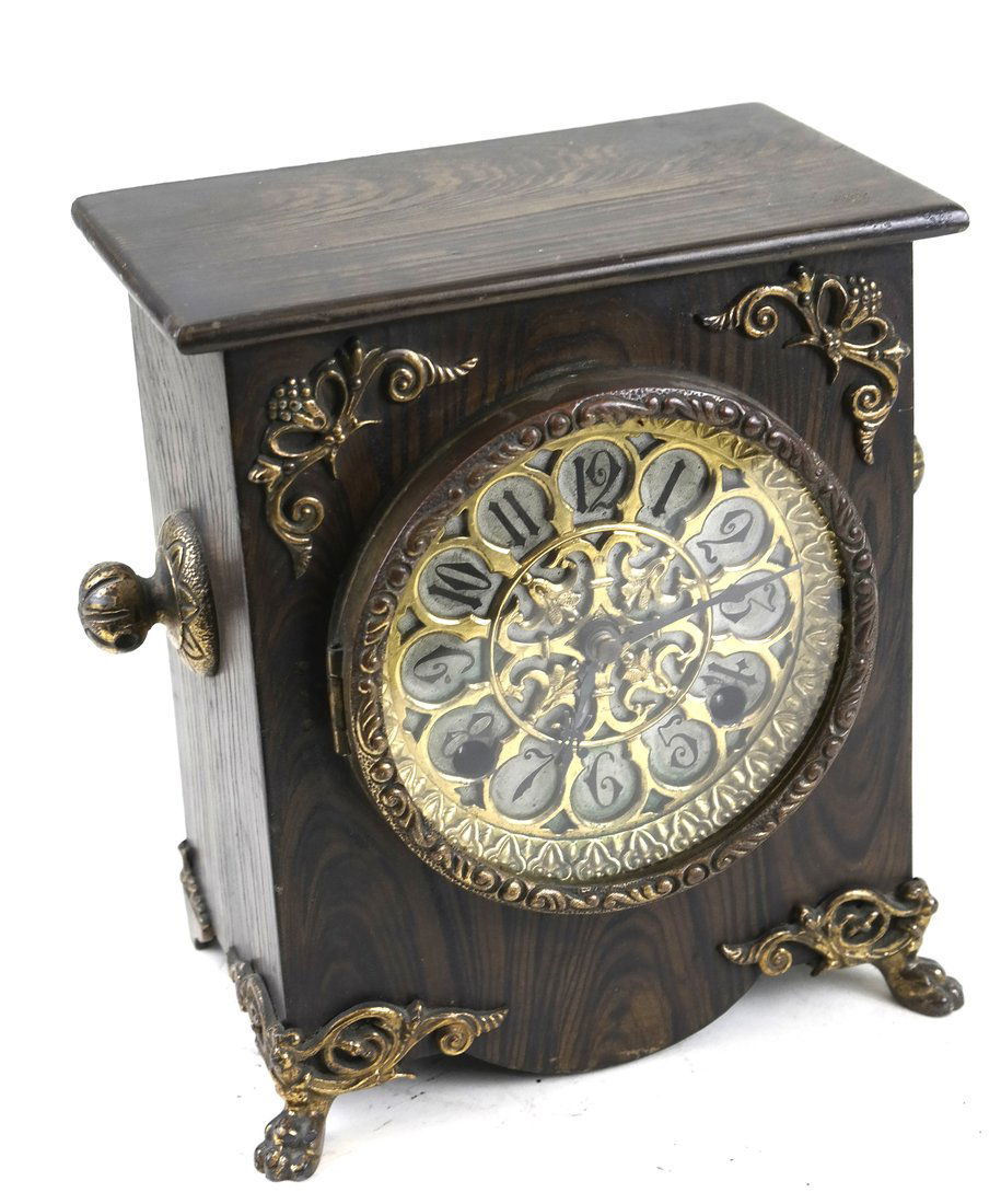 Circassian Oak Mantle Clock (1 of 5)