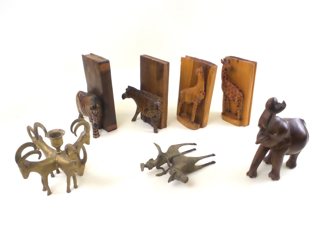 Seven Various African Souvenir Articles (1 of 9)