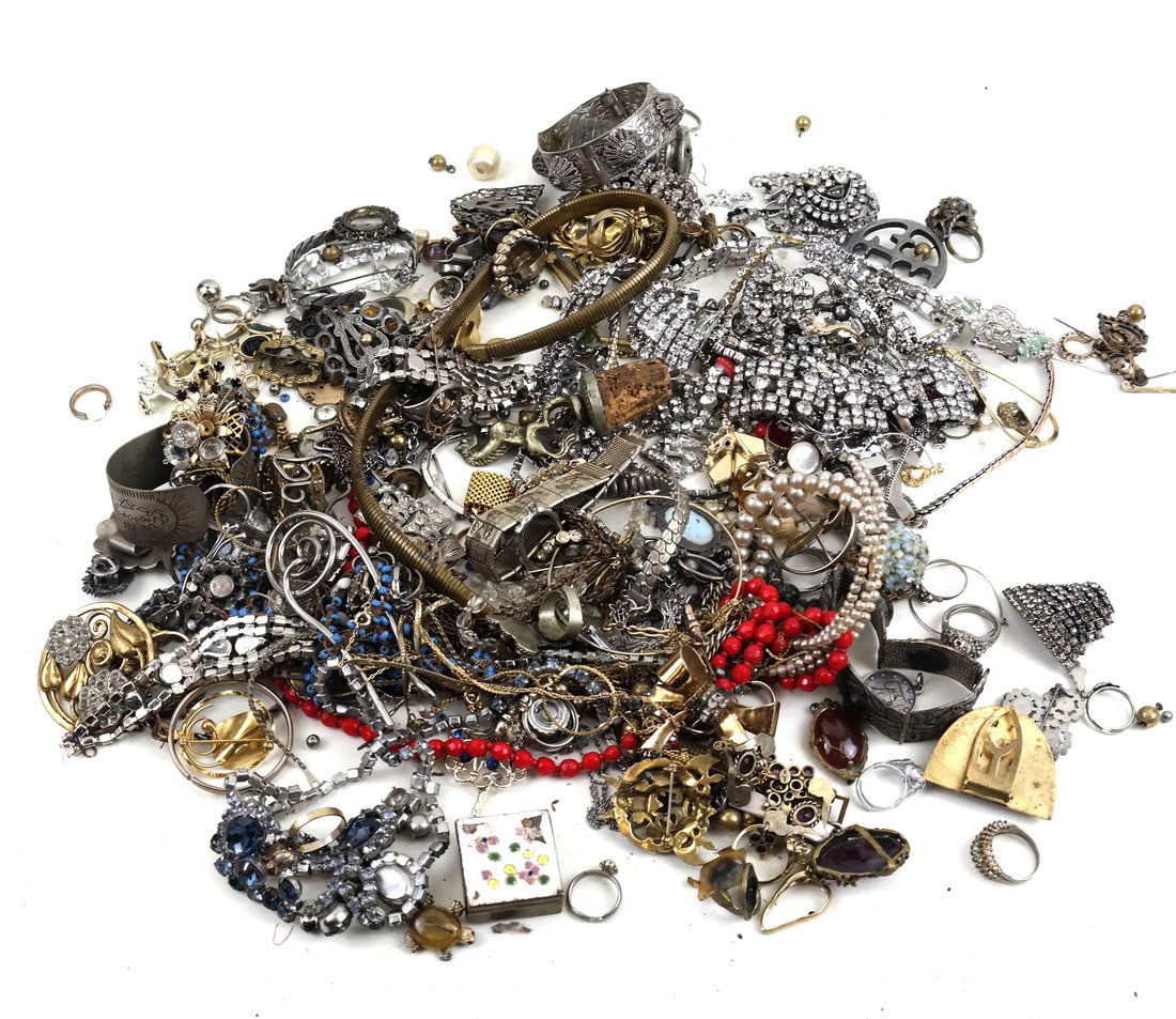 Lot of Mixed Costume Jewelry (1 of 6)