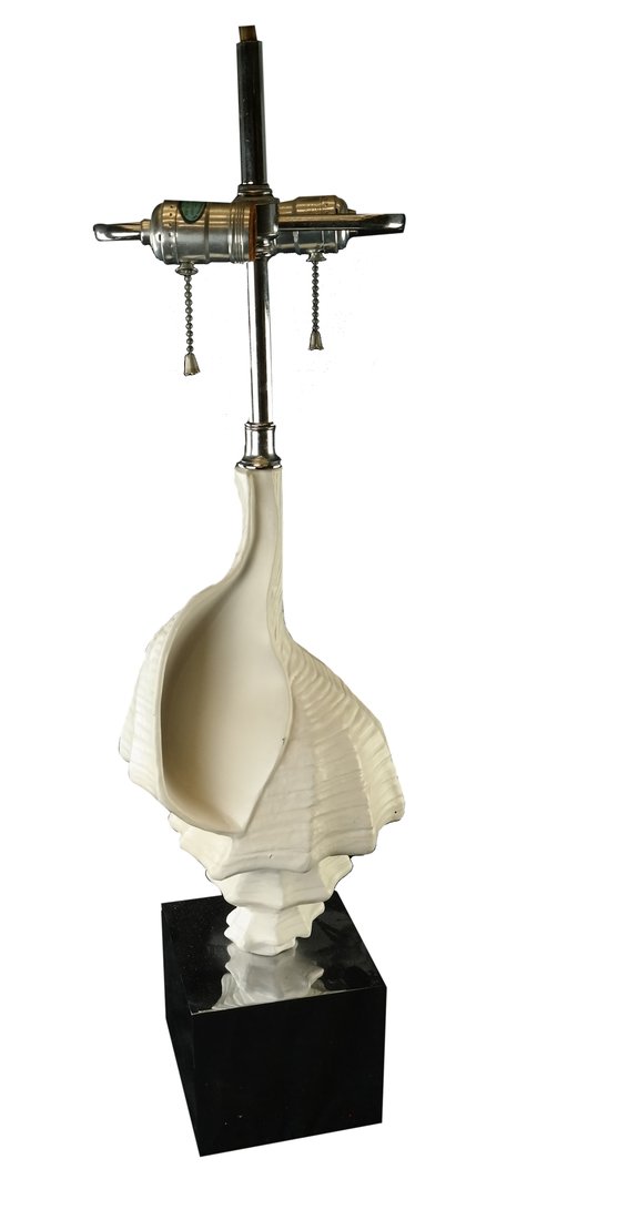 Composition Conch Shell-Form Table Lamp (1 of 5)