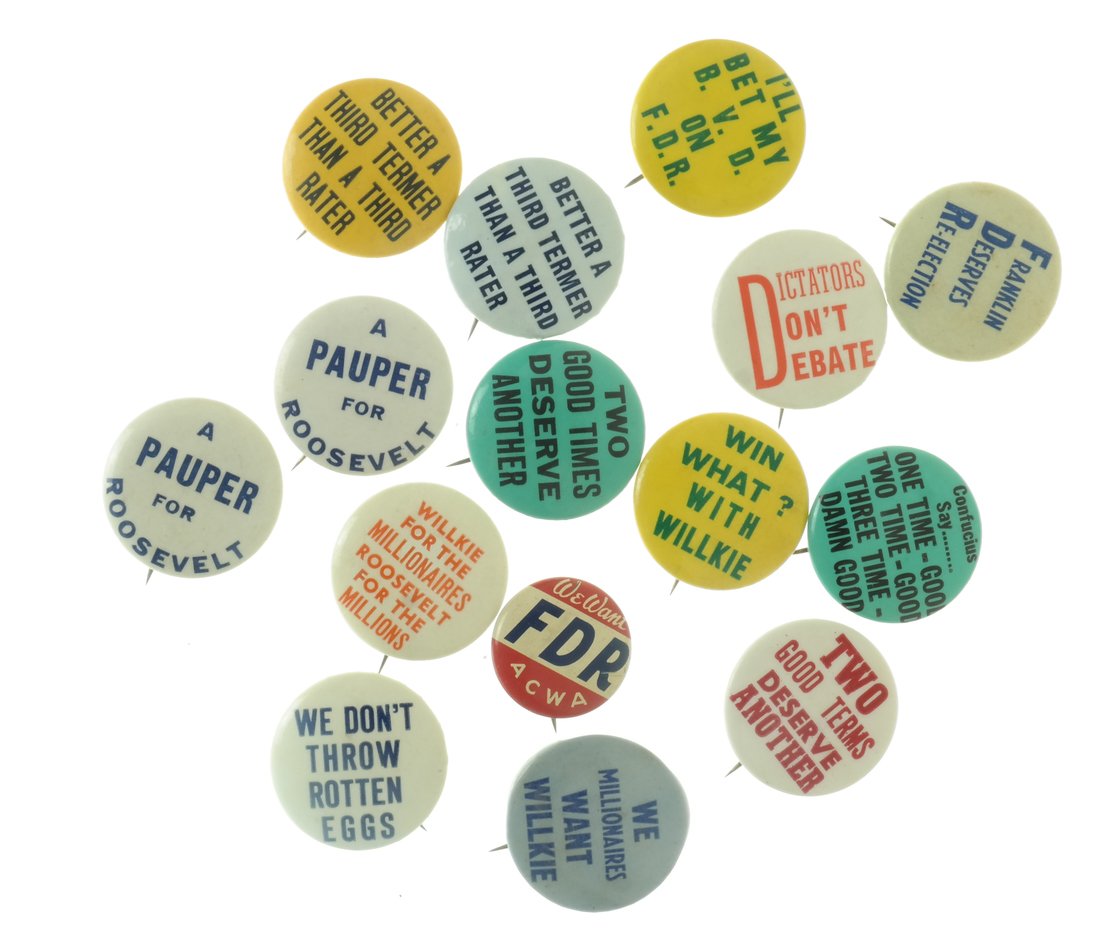 FDR - Fifteen Slogan Buttons (1 of 5)
