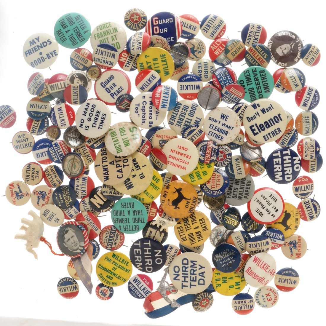 Wendell Willkie - 1940 Assorted Campaign Buttons (1 of 7)