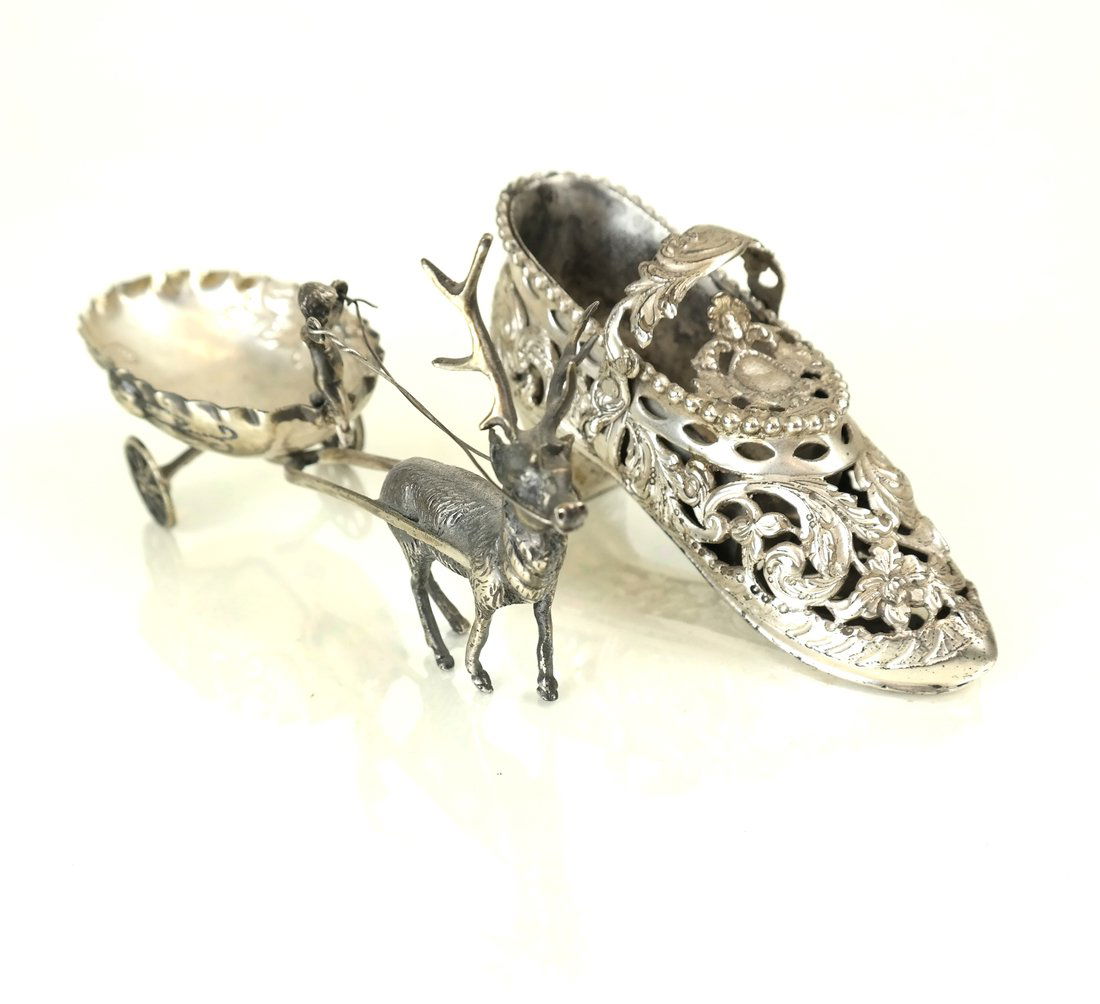 Two Continental Silver Table Decorations (1 of 10)