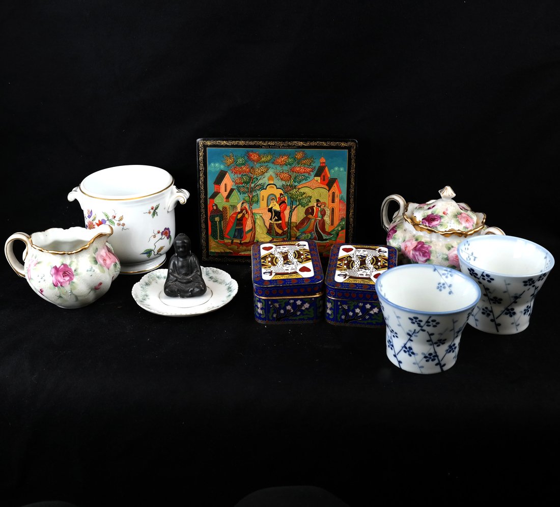 Nine Various Decorations (1 of 8)