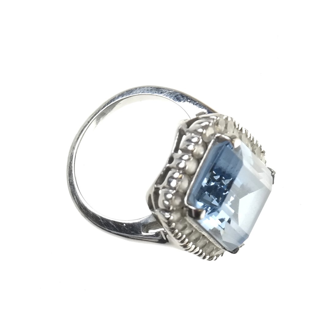 14k Blue Topaz Ring (1 of 6)
