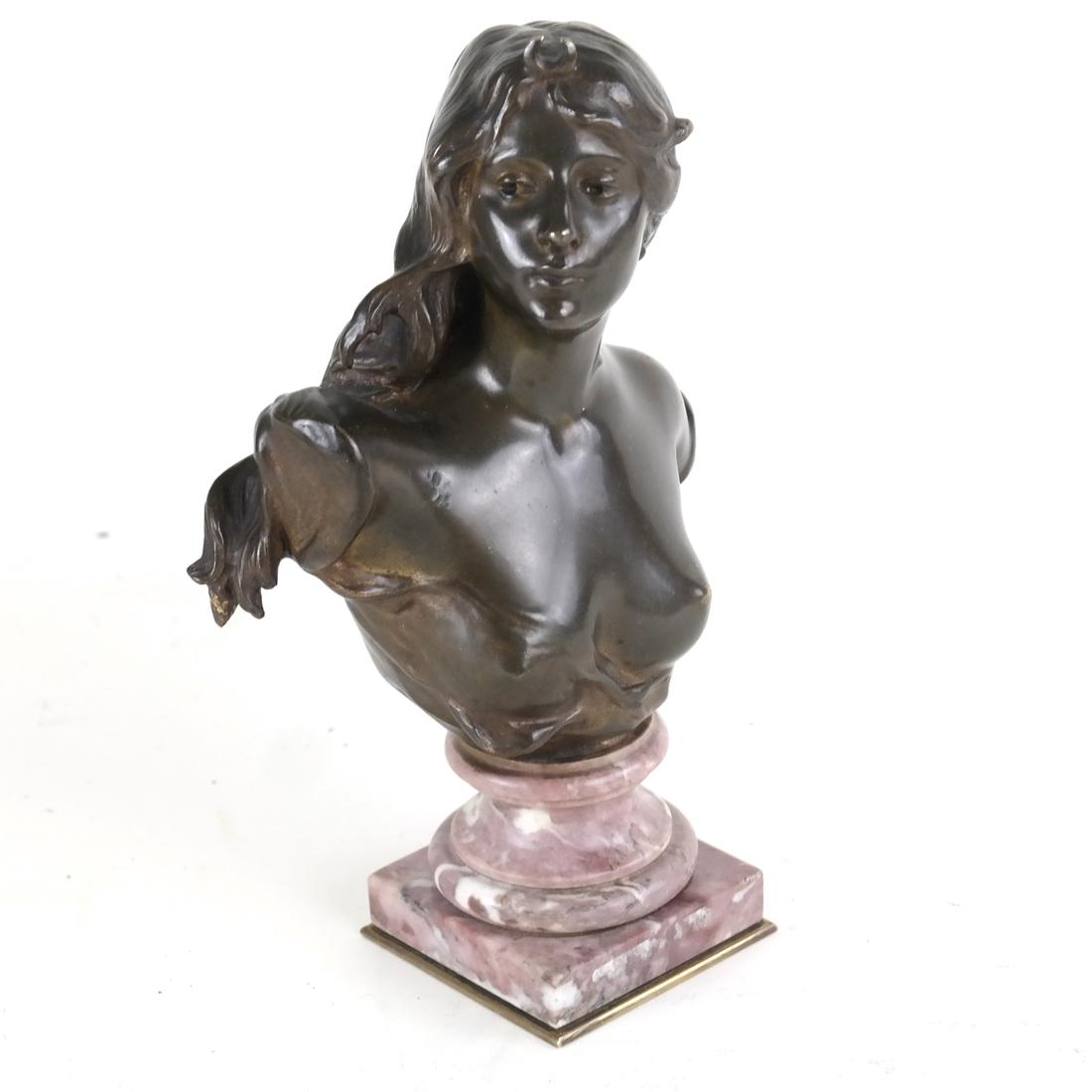 P. Sado, Bronze Bust Of A Lady (1 of 7)