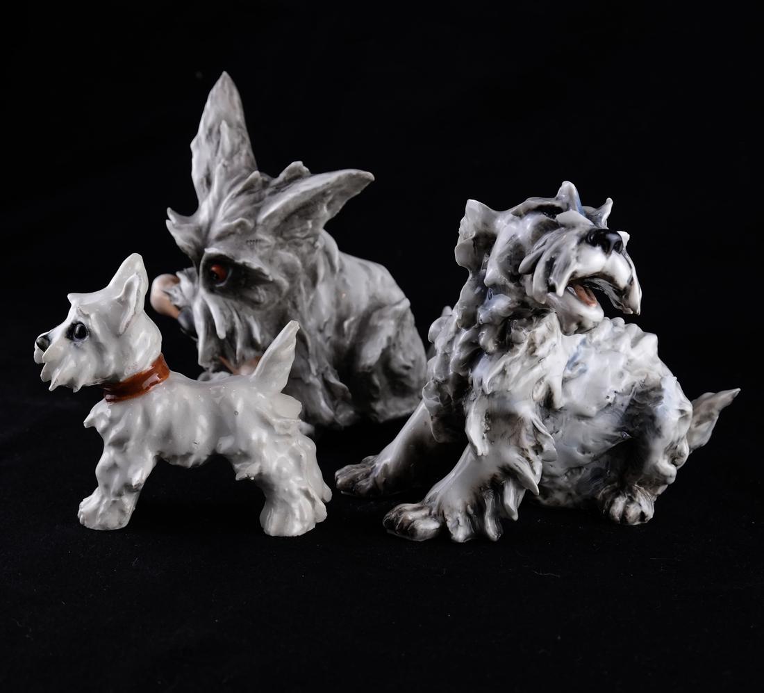 Three Italian Porcelain Dogs (1 of 9)
