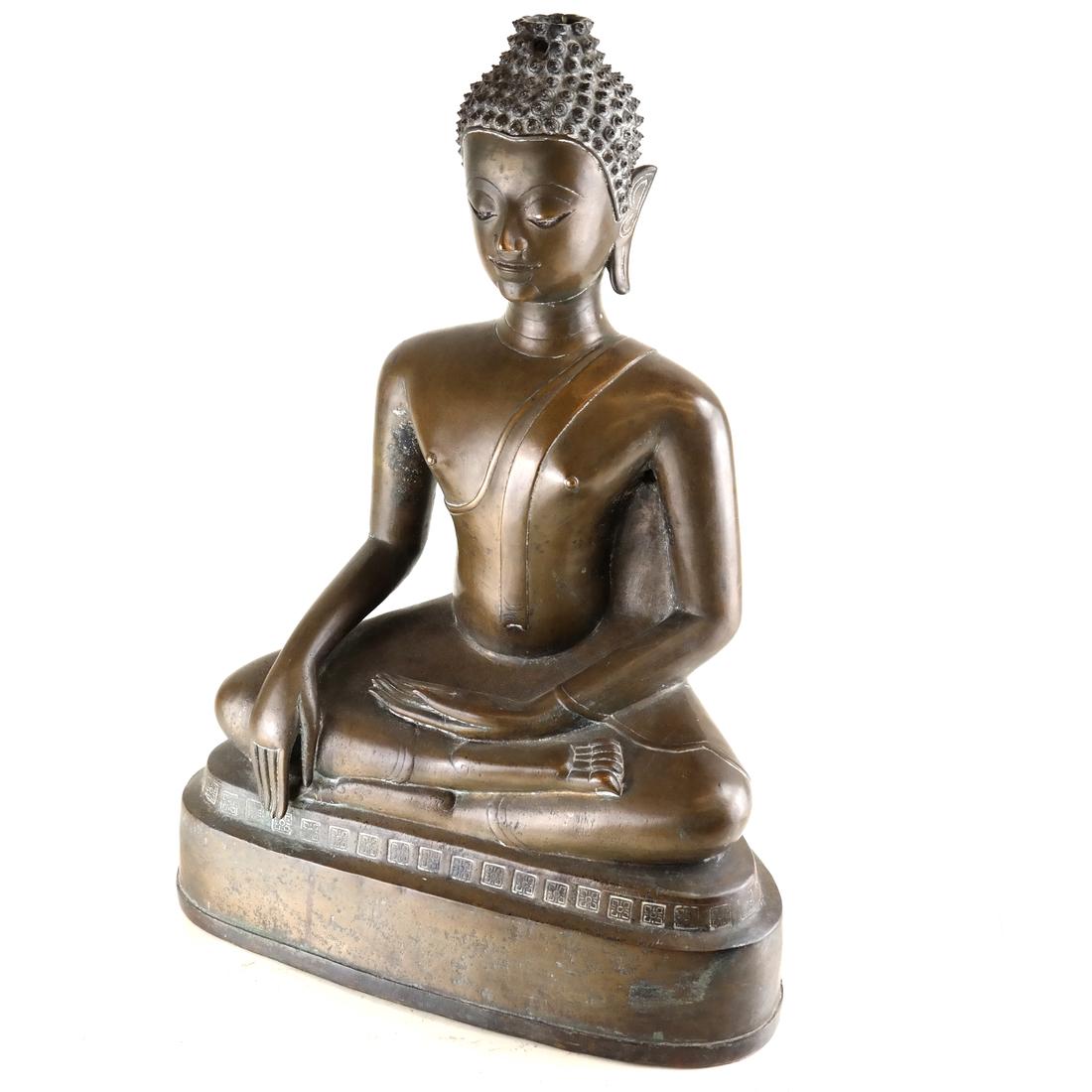 Asian-Style Bronze Seated Buddha (1 of 10)