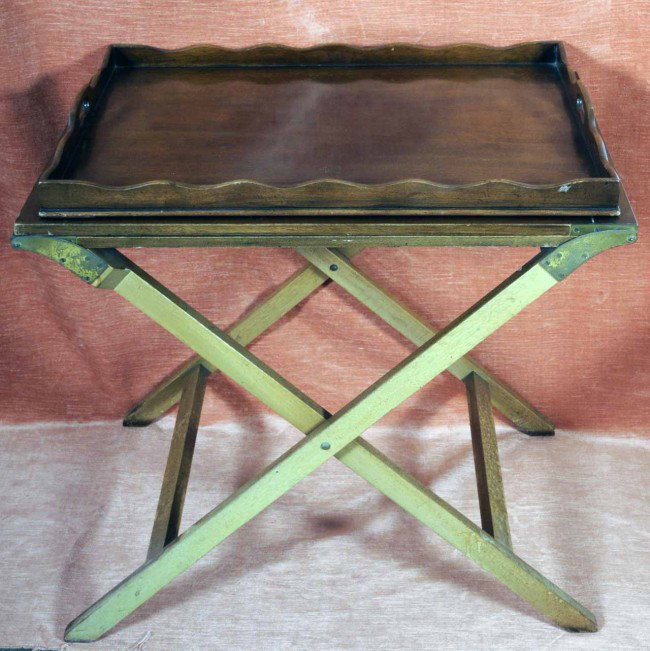 Butler's Table w/ Removeable Tray. Made by Baker.: Butler's Table w/ Removeable Tray. Made by Baker. Two Drop Sides, but no supports for the sides. 29" h x 31" W x 21" D.