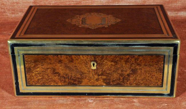 Ant. English Birdseye Maple & Ebony Lap Desk. Bra: Ant. English Birdseye Maple & Ebony Lap Desk. Brass Inlay. Fitted Interior. Personal Necessary Items. 6 1/4" H x 15 1/2" W x 10 1/4" W.