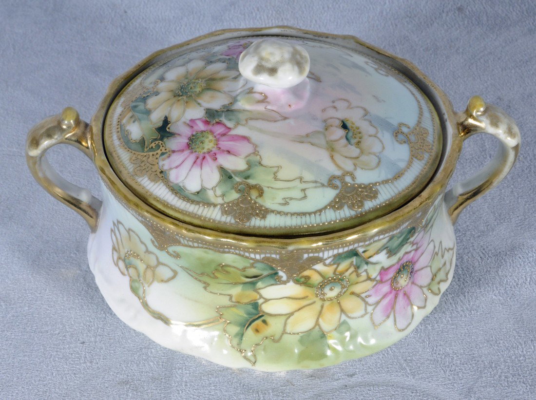 NIPPON PORCELAIN COVERED TWO HANDLE BOWL W/ LID. : NIPPON PORCELAIN COVERED TWO HANDLE BOWL W/ LID. MULTI-COLOR FLORAL & GILT DECORATION. 4 1/2" H X 7 1/2" DIA.