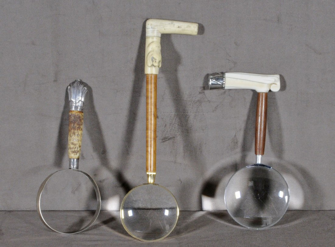 3 MAGNIFYING GLASSES. HANDLES MADE OUT OF BONE, IVO: 3 MAGNIFYING GLASSES. HANDLES MADE OUT OF BONE, IVORY & AN ANTLER. 13 1/2" - 9 3/4" - 9 1/2"