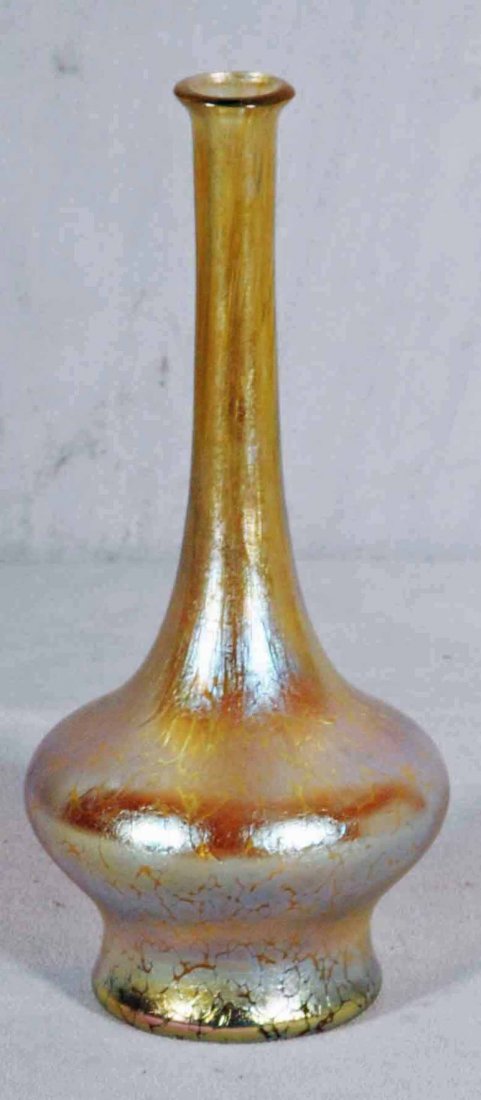 GOLD IRIDESCENT LOETZ VASE.: GOLD IRIDESCENT LOETZ NARROW NECK VASE. 10 1/2" H X 4 1/2" W.