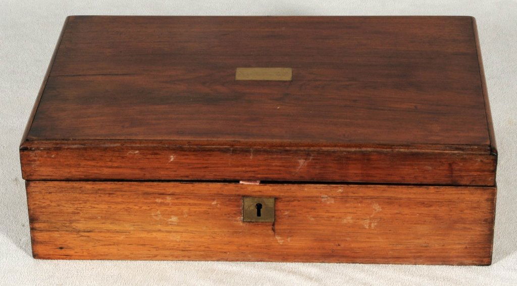 ANTIQUE ENGLISH WALNUT LAP DESK. FITTED INTERIOR. AS I: ANTIQUE ENGLISH WALNUT LAP DESK. FITTED INTERIOR. AS IS. 4" H X 14" W X 8 3/4" D.