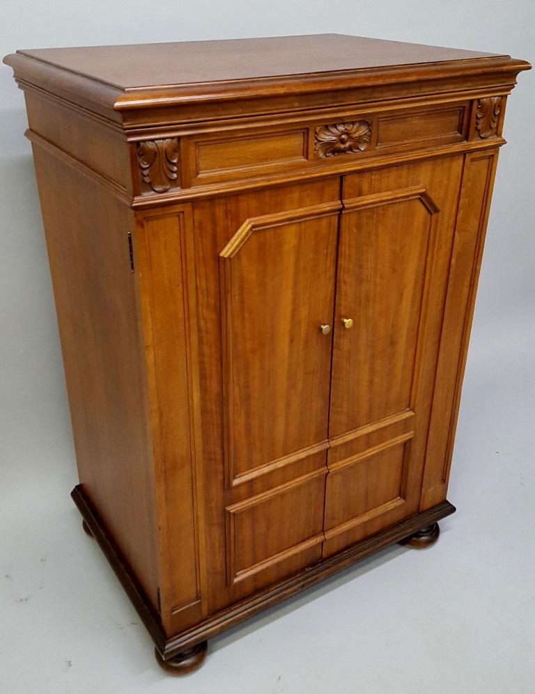 Circa 1920's Old Phonograph Cabinet in Carved Mahogany: Circa 1920's Old Phonograph Cabinet in Carved Mahogany - hgt 45.5" w 31" d 22". Great old refinished condition. Found in Wabasha MN estate.