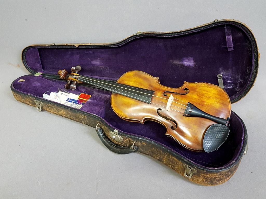 Antique Violin in case & accessories - Found in estate: Antique Violin in case & accessories- Violin Lgt overall 24", just neck 14.5"- Found in estate in Balsam Lake WI.estate. Wood in good condition.