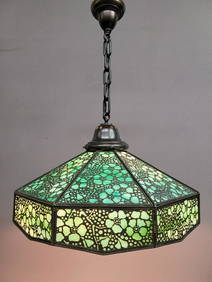 Circa 1910 Good Arts and Crafts overlay and slag table lamp attributed to Revere. The shade displays (1 of 7)