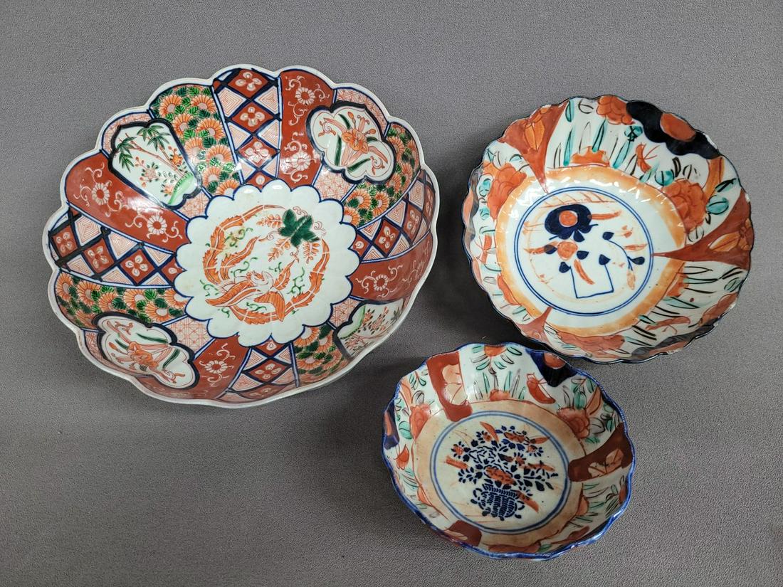 3 pcs  of Antique 19th Century Imari Export Porcelain bowls. Largest dia. 9.5" perfect condition. (1 of 3)